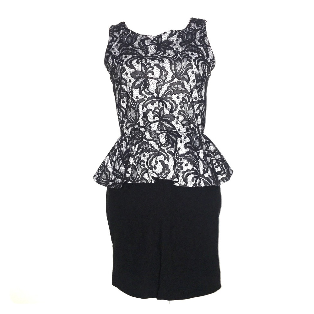 ❣️Black Lace Peplum Dress (MEDIUM)